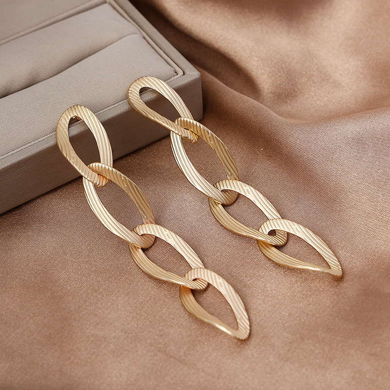 Vintage Fashion Drawings - Anting-Anting Menjuntai Lingkaran Berlebihan Eropa dan